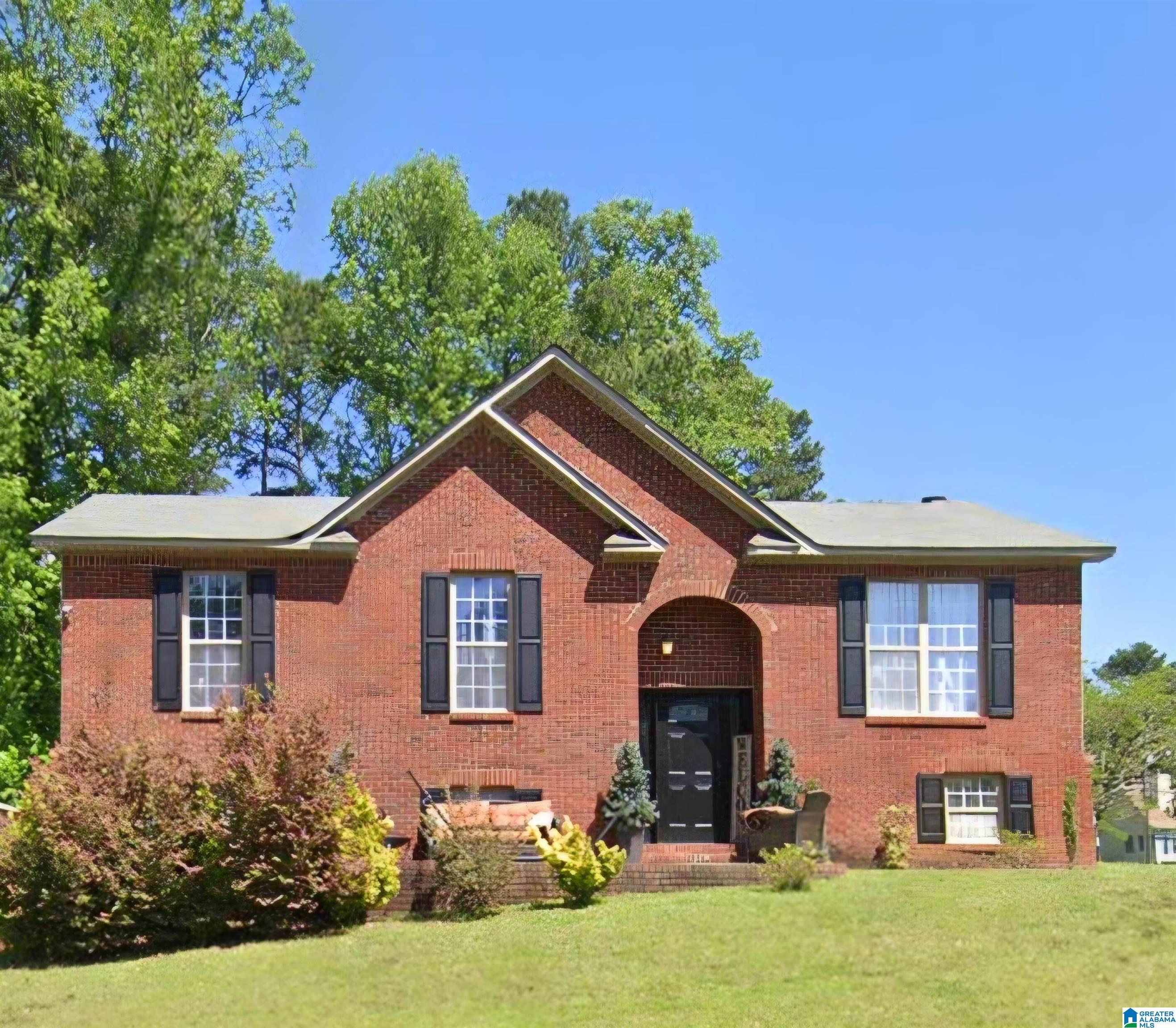 1335 4th Terrace Pleasant Grove, AL 35127 - Photo 1 of 30