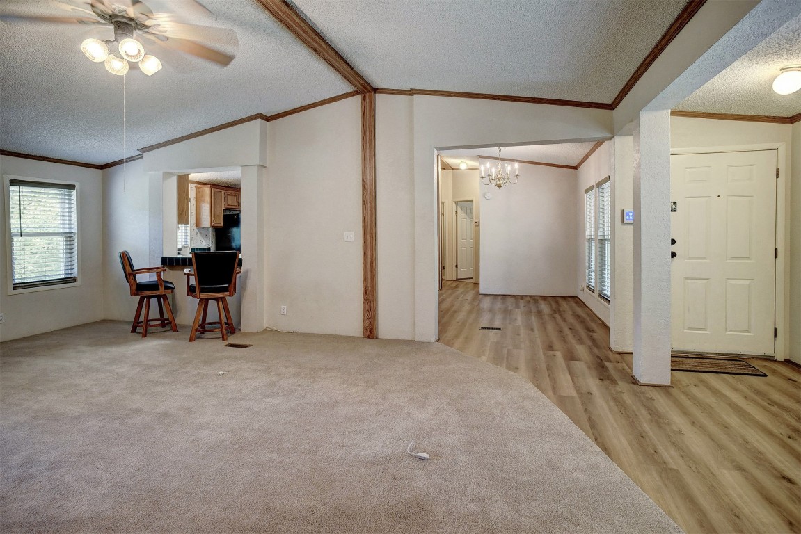 243 Piney Ridge Drive Bastrop, TX 78602 - Photo 11 of 40