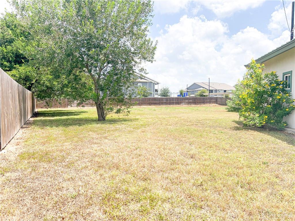 218 East Colorado Street Rio Hondo, TX 78583 - Photo 14 of 18 a view of an ocean view
