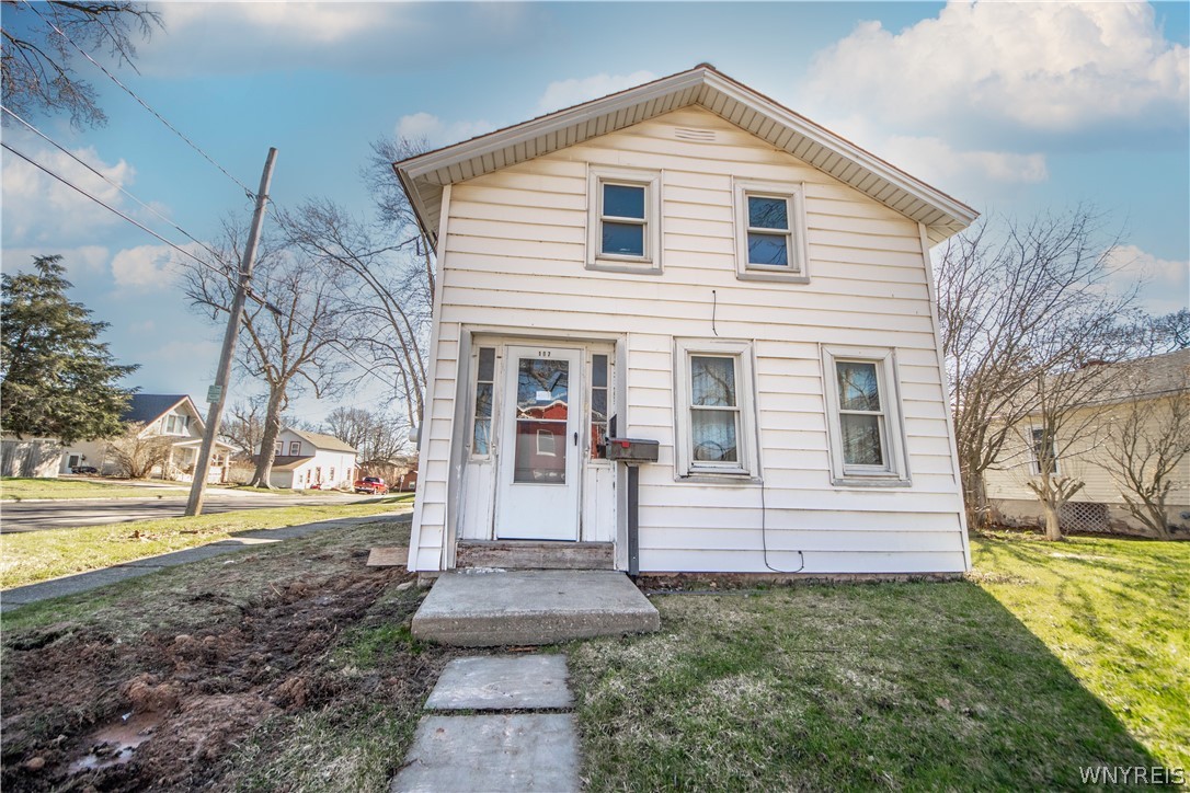 167 Lock Street Lockport, NY 14094 - Photo 1 of 45