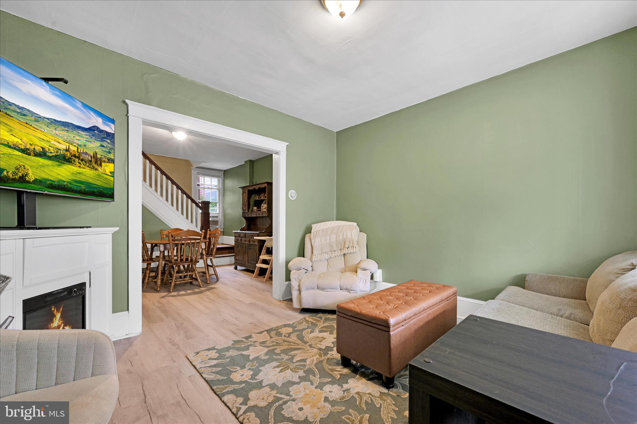 1917 Walnut Street Ashland, PA 17921 - Photo 6 of 24 Living Area