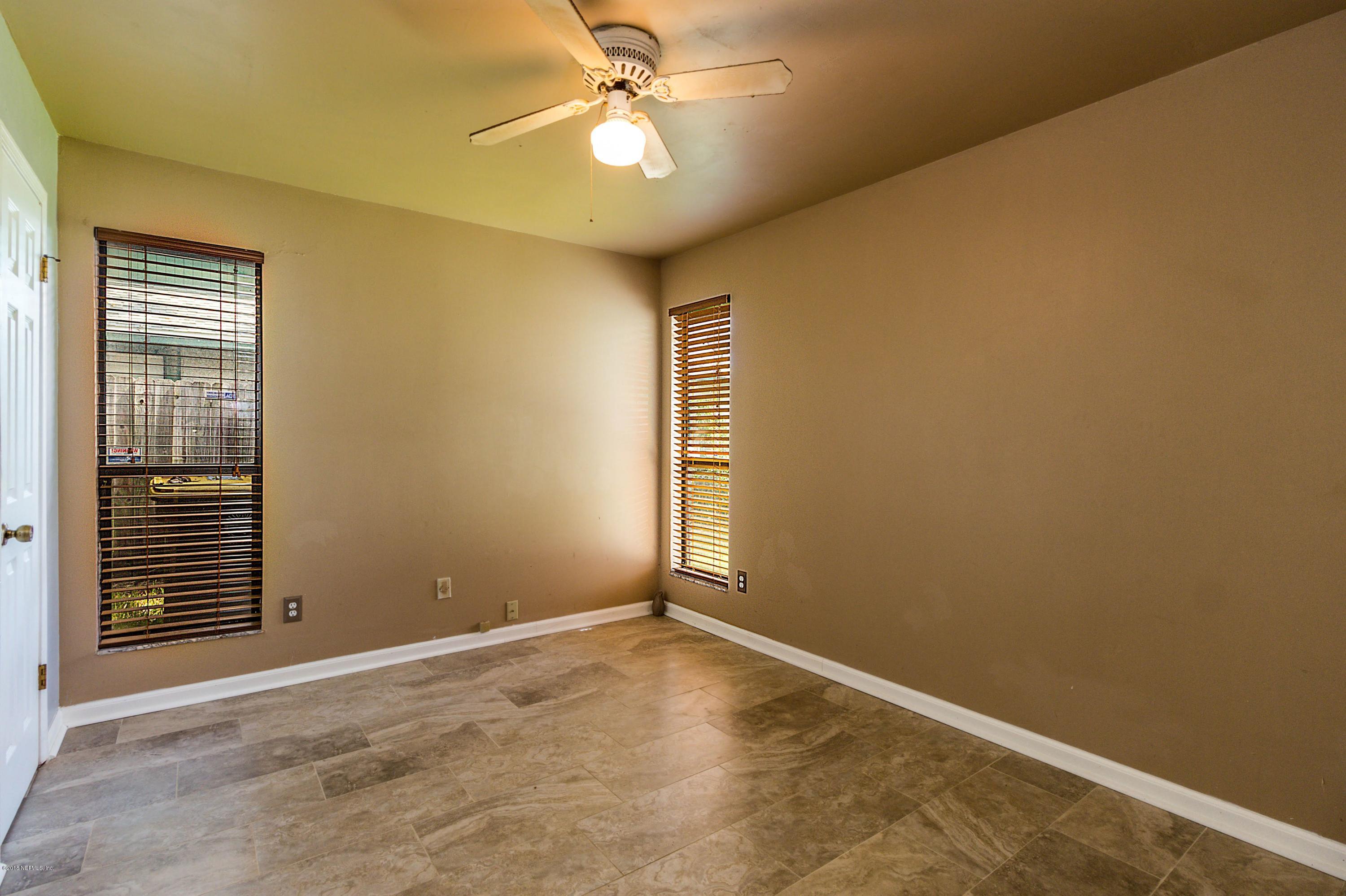 5019 Fulham Road South Jacksonville, FL 32244 - Photo 8 of 15 IMG_9255-Edit