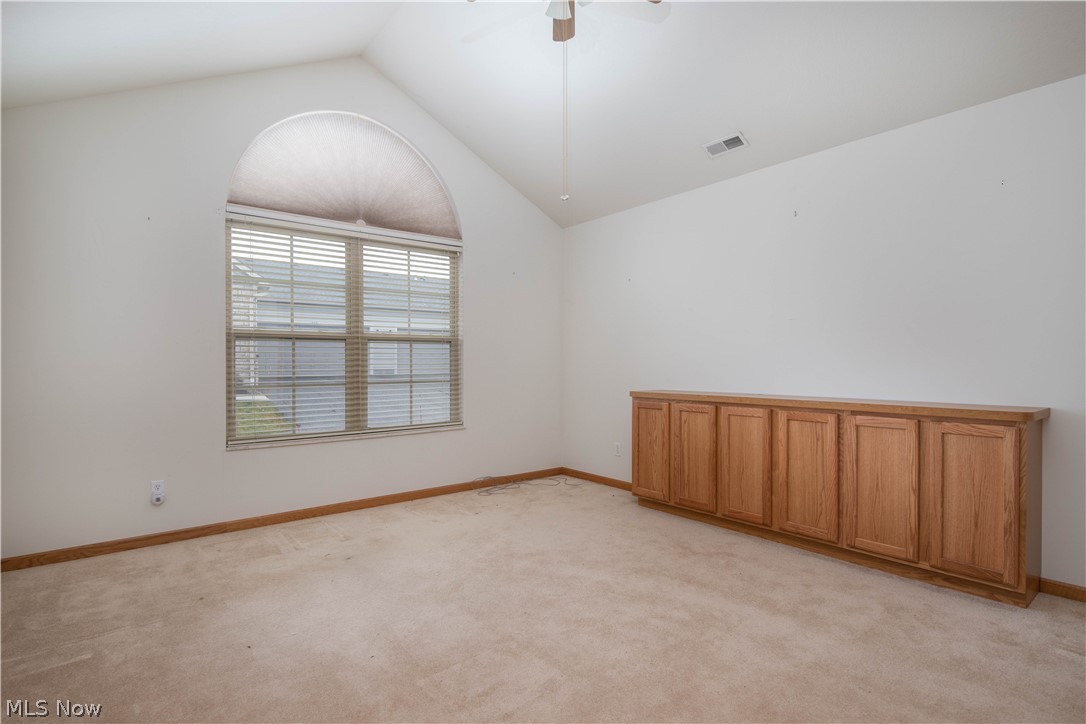 9151 Springfield Road, Unit 304 Youngstown, OH 44514 - Photo 16 of 21