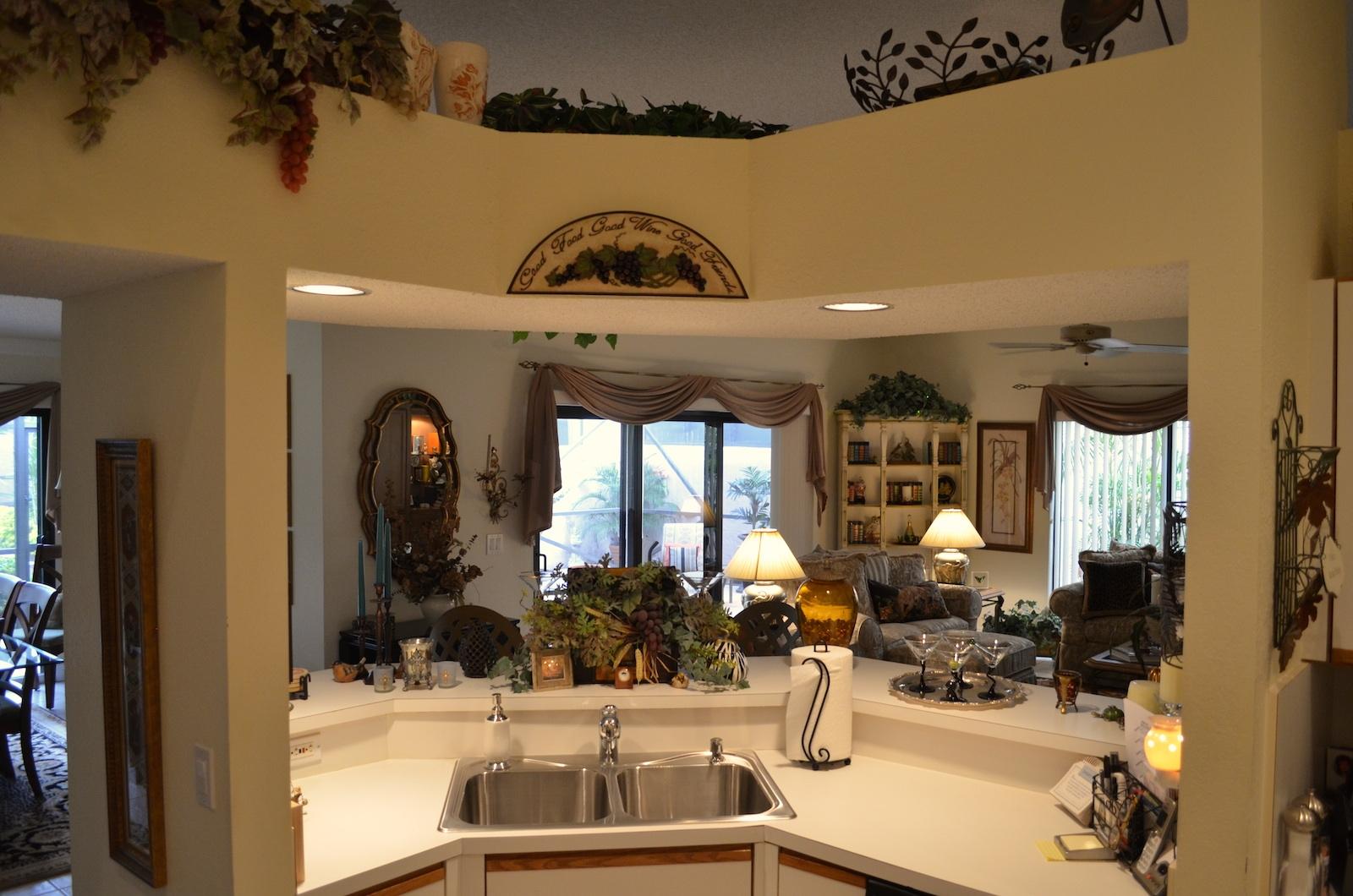 22813 Marbella Circle Boca Raton, FL 33433 - Photo 19 of 36 Kitchen