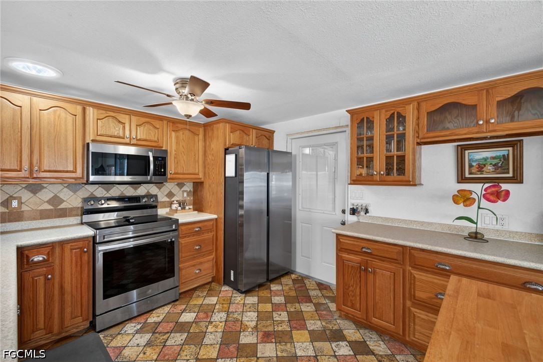 30 Aloe Alva, FL 33920 - Photo 7 of 37