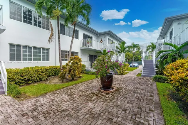 $398,000 | 9280 Bay Harbor Terrace, Unit 26, Bay Harbor Islands, FL 33154