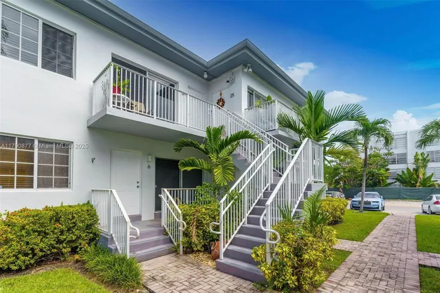 $398,000 | 9280 Bay Harbor Terrace, Unit 26, Bay Harbor Islands, FL 33154