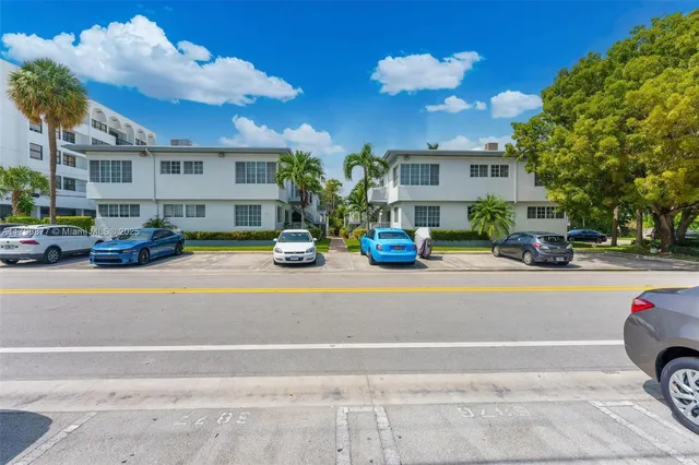 $398,000 | 9280 Bay Harbor Terrace, Unit 26, Bay Harbor Islands, FL 33154