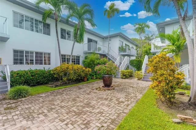 $398,000 | 9280 Bay Harbor Terrace, Unit 26, Bay Harbor Islands, FL 33154