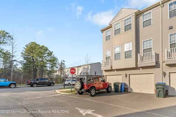 $3,250 | 1 Kyle Drive, Tinton Falls, NJ 07712