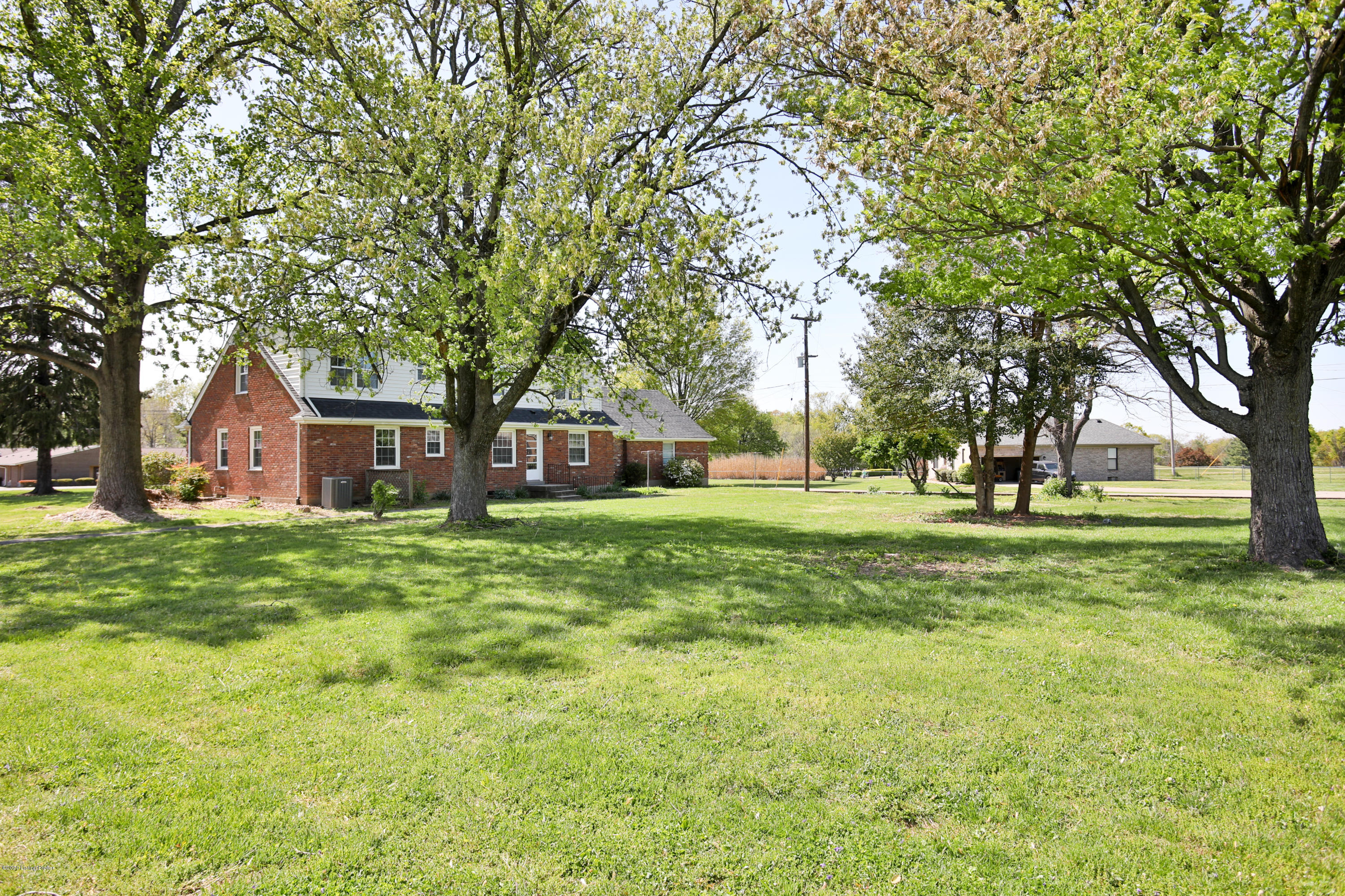 4607 Lowe Road Louisville, KY 40220 - Photo 36 of 37 4607 Lowe Rd-46
