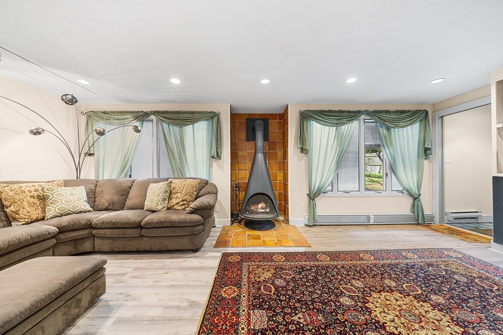 27 Randy Road Framingham, MA 01701 - Photo 33 of 42