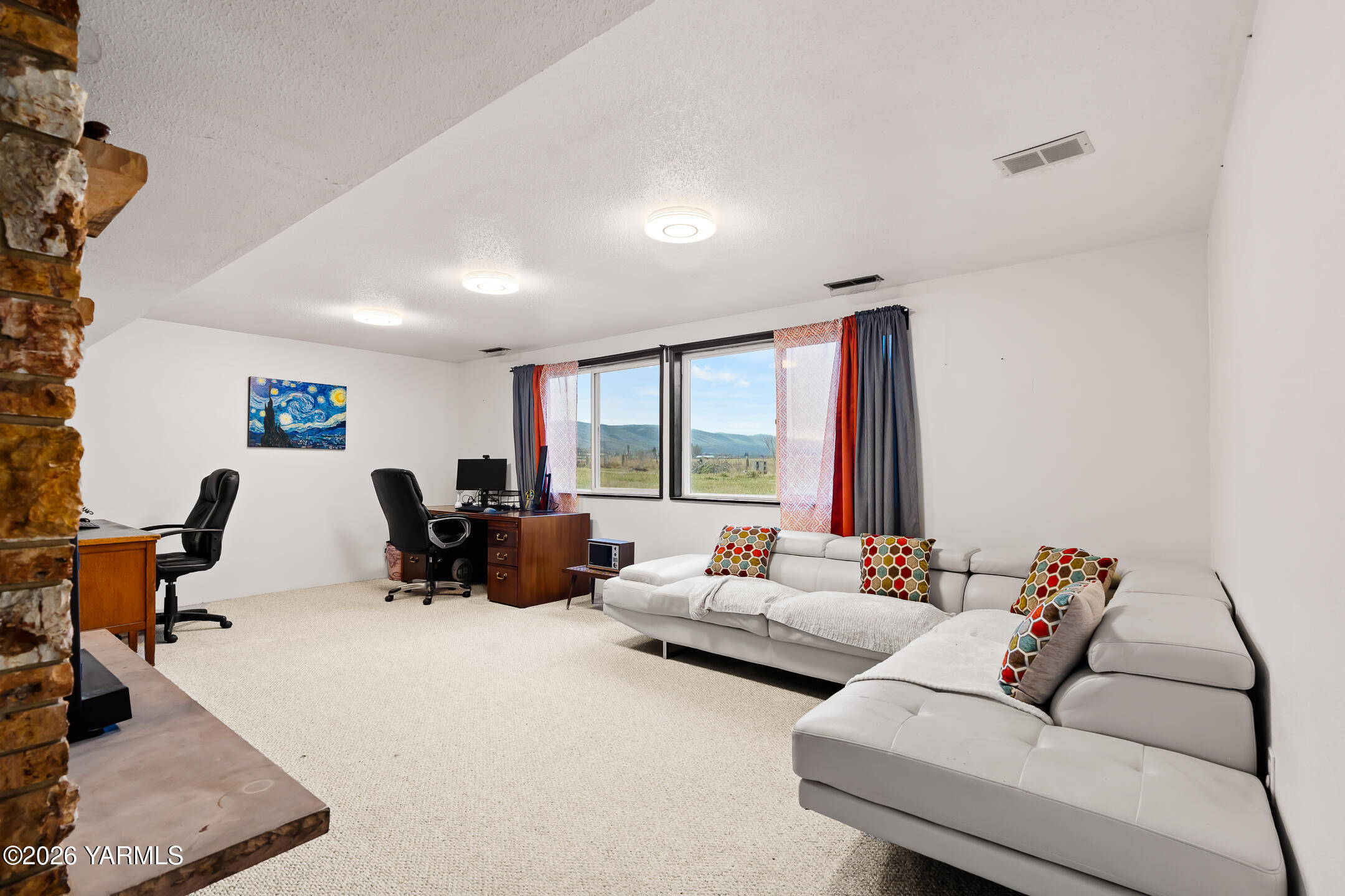 3504 Marks Road Yakima, WA 98903 - Photo 16 of 28 16 Downstairs Living Space (1)