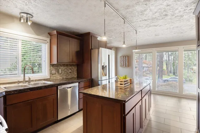 $684,900 | 2417 East 35th Avenue, Spokane, WA 99223