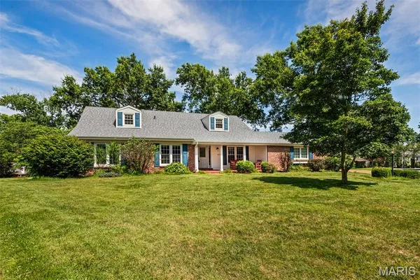 $499,900 | 329 Turnbury Circle, Ballwin, MO 63011