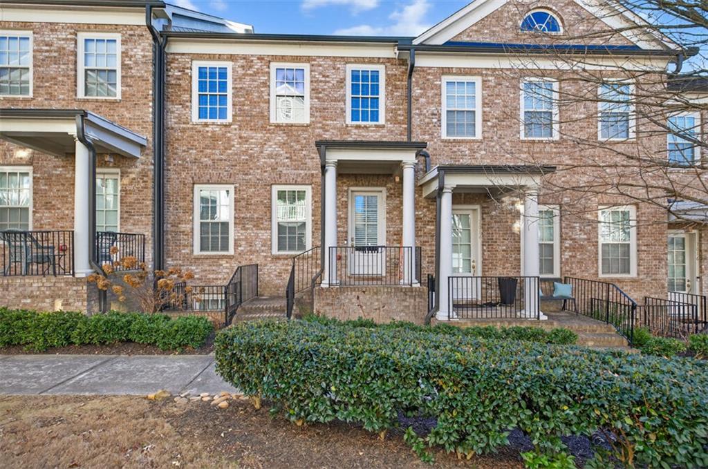 7012 Seneca Court Roswell, GA 30076 - Photo 2 of 65