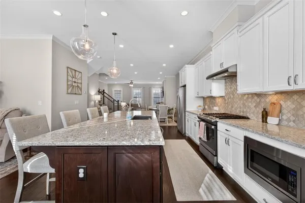 $635,000 | 7012 Seneca Court, Roswell, GA 30076