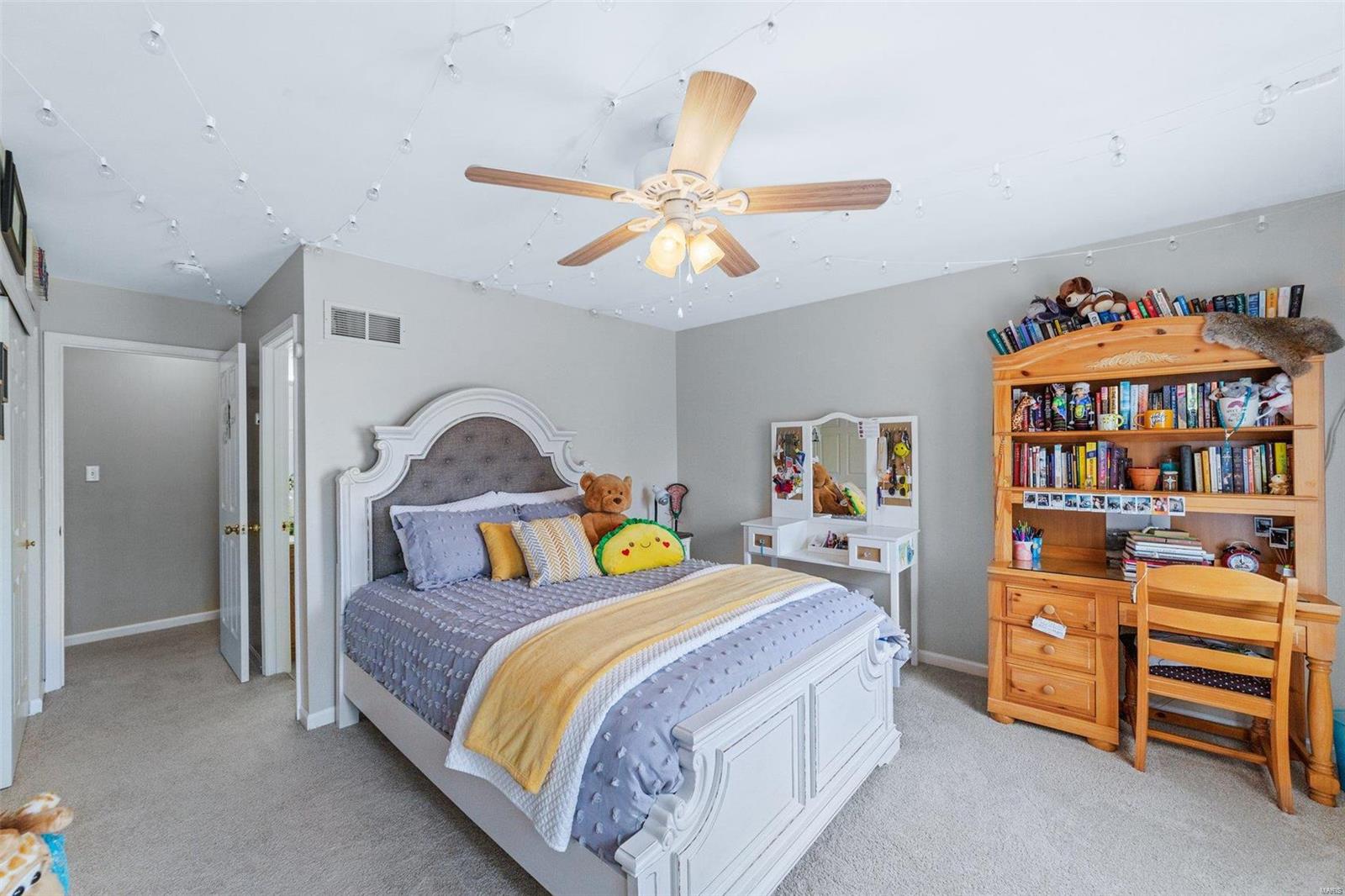 606 Castle Ridge Drive Ballwin, MO 63021 - Photo 25 of 66 Gallery Image 25