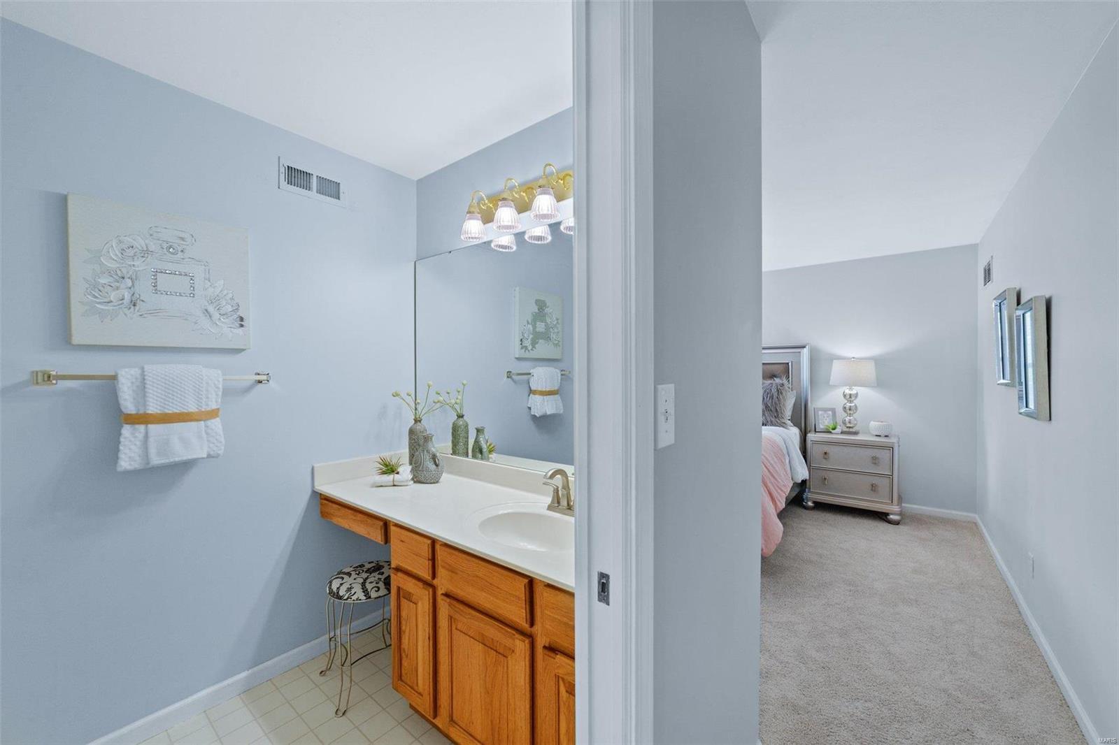 606 Castle Ridge Drive Ballwin, MO 63021 - Photo 29 of 66 Gallery Image 29