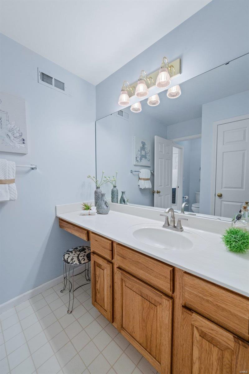606 Castle Ridge Drive Ballwin, MO 63021 - Photo 30 of 66 Gallery Image 30