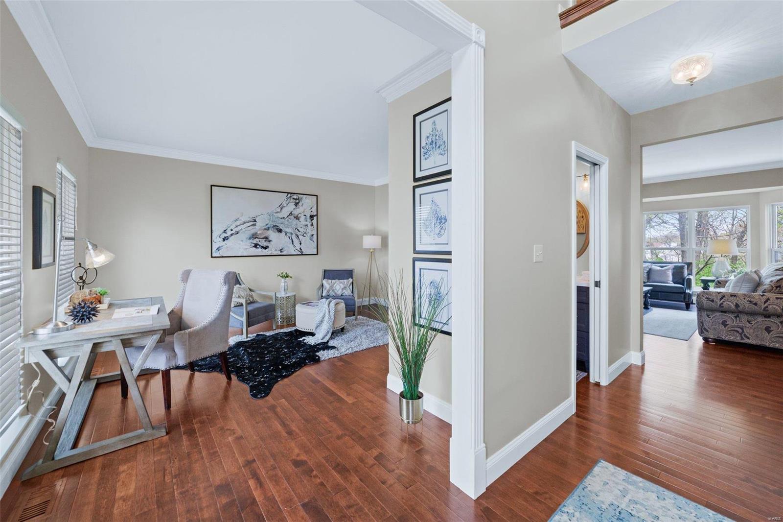 606 Castle Ridge Drive Ballwin, MO 63021 - Photo 3 of 66 Gallery Image 3