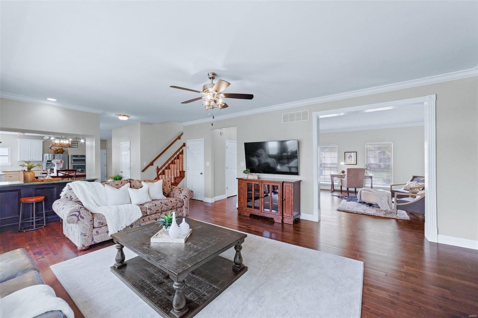 606 Castle Ridge Drive Ballwin, MO 63021 - Photo 8 of 66 Gallery Image 8