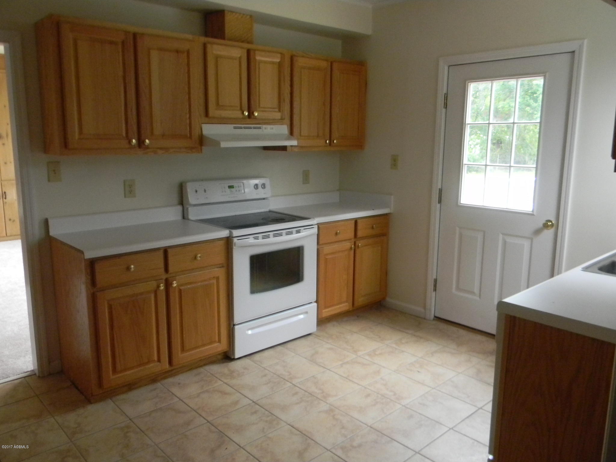 804 3rd Street West Hampton, SC 29924 - Photo 5 of 14 804 Third St Hampton SC 004