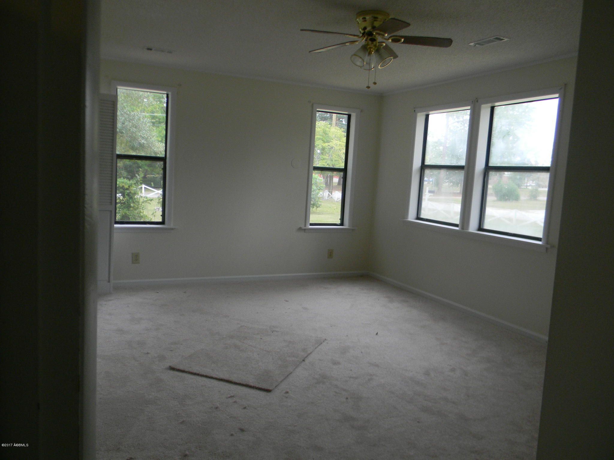 804 3rd Street West Hampton, SC 29924 - Photo 8 of 14 804 Third St Hampton SC 011