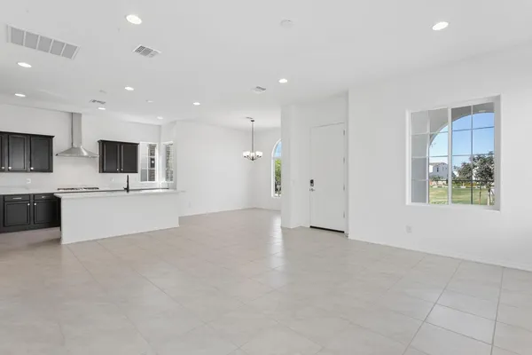 $3,600 | 26423 North 23rd Avenue, Phoenix, AZ 85085