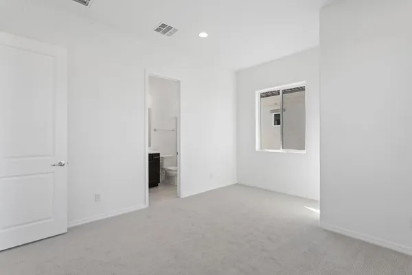 $3,600 | 26423 North 23rd Avenue, Phoenix, AZ 85085