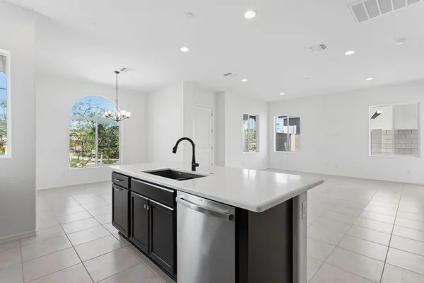 $3,600 | 26423 North 23rd Avenue, Phoenix, AZ 85085