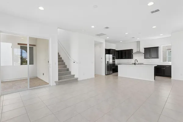 $3,600 | 26423 North 23rd Avenue, Phoenix, AZ 85085