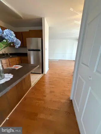 $1,750 | 7352 Lee Highway, Unit 201, Falls Church, VA 22046