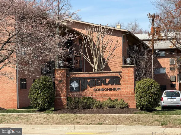 $1,750 | 7352 Lee Highway, Unit 201, Falls Church, VA 22046
