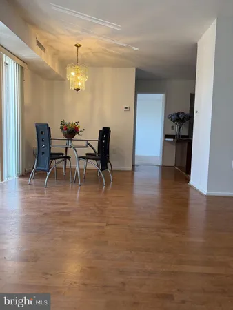$1,750 | 7352 Lee Highway, Unit 201, Falls Church, VA 22046