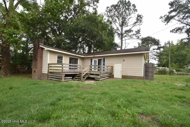 $1,150 | 721 Second Street, Ayden, NC 28513