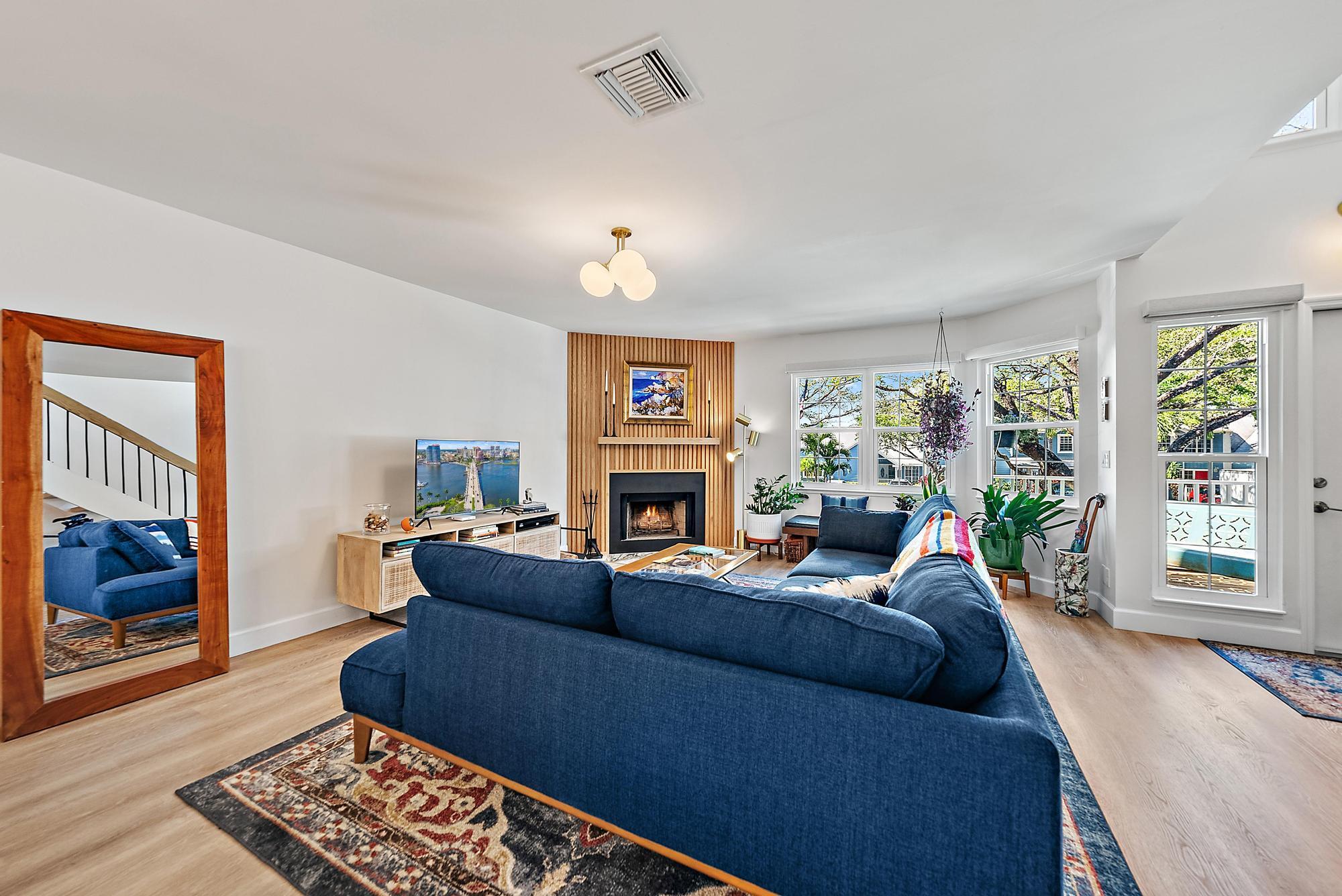 605 Ocean Dunes Circle Jupiter, FL 33477 - Photo 9 of 51 Living