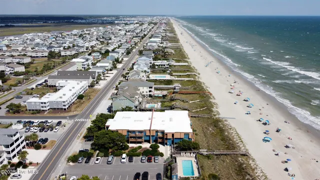 $599,999 | 275 West First Street, Unit 1E, Ocean Isle Beach, NC 28469