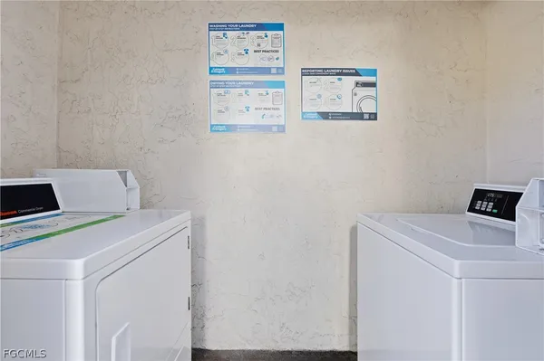 $1,300 | 8109 Country Road, Unit 206, Fort Myers, FL 33919