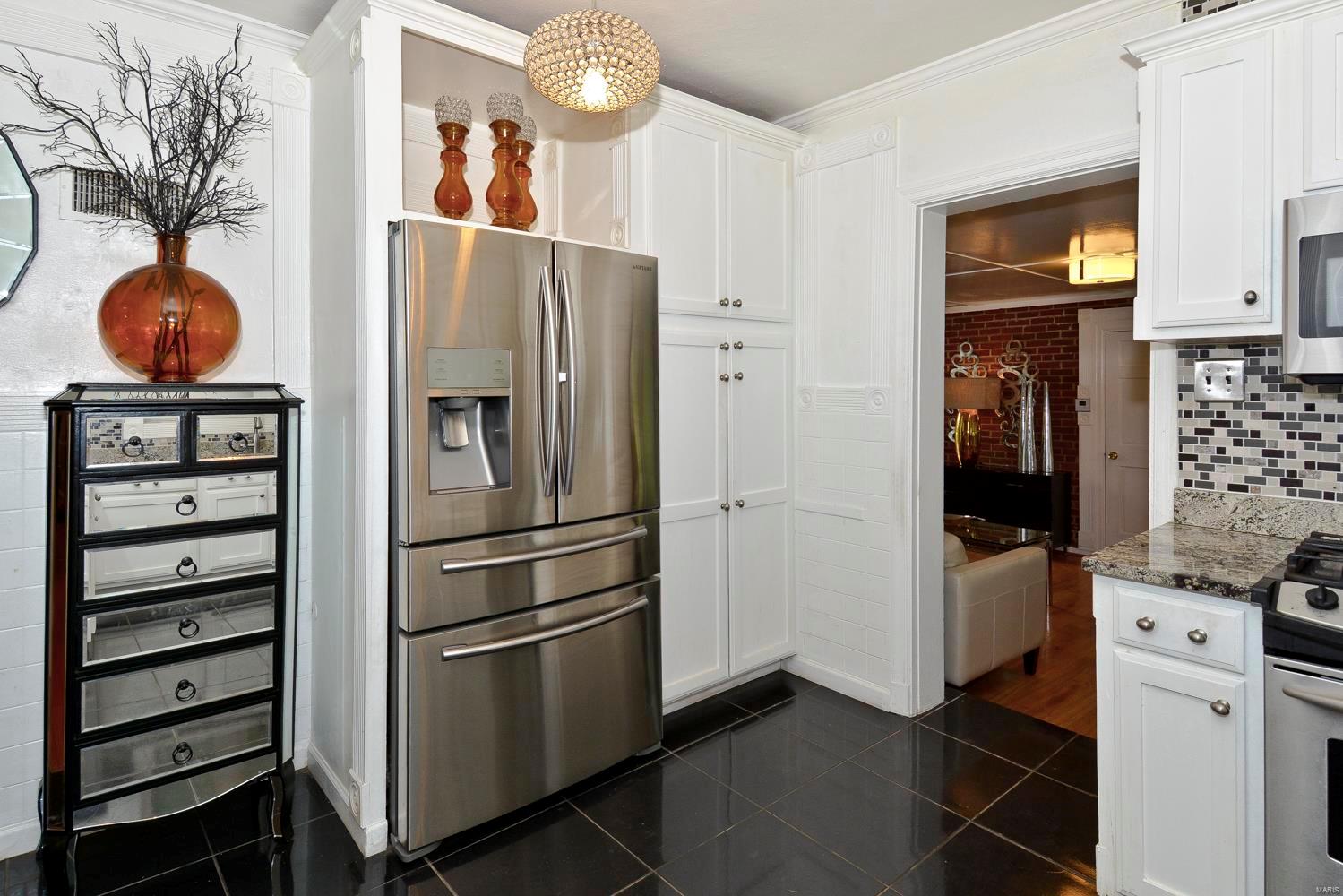 13048 Spanish Pond Road St. Louis, MO 63138 - Photo 11 of 53 Gallery Image 11