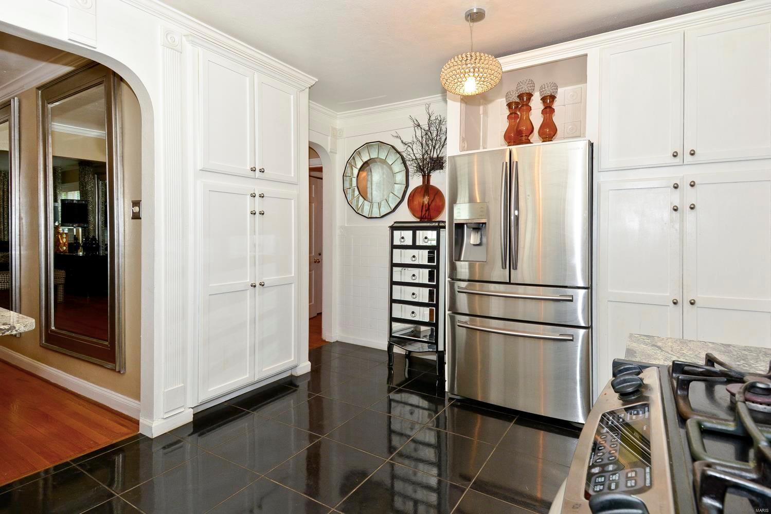 13048 Spanish Pond Road St. Louis, MO 63138 - Photo 12 of 53 Gallery Image 12