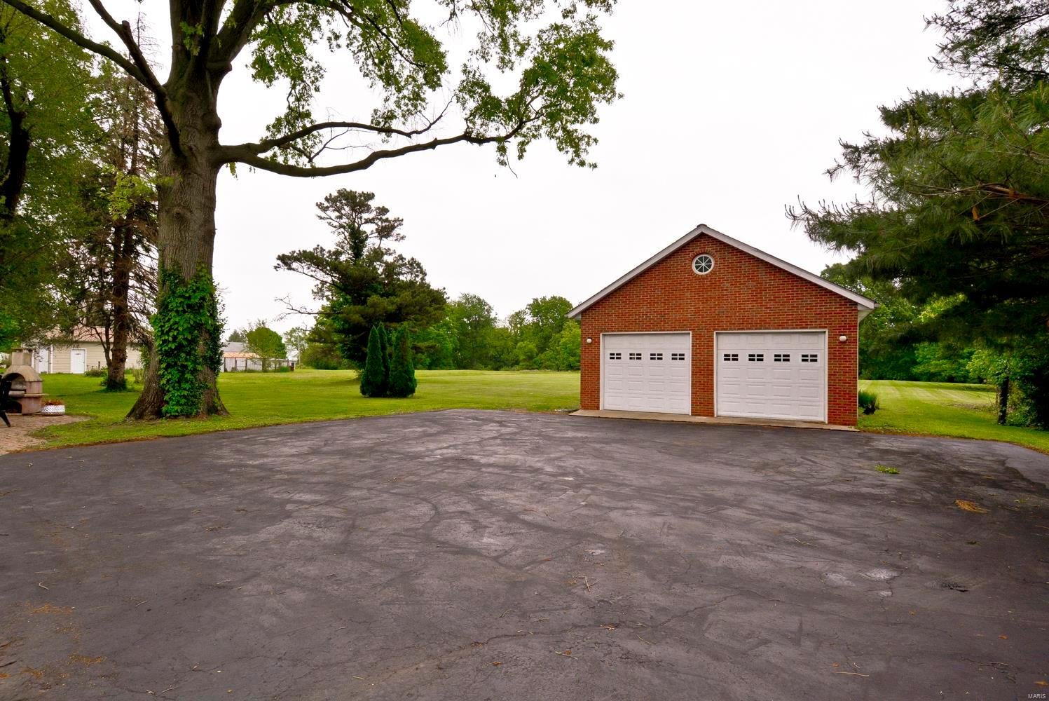 13048 Spanish Pond Road St. Louis, MO 63138 - Photo 41 of 53 Gallery Image 41