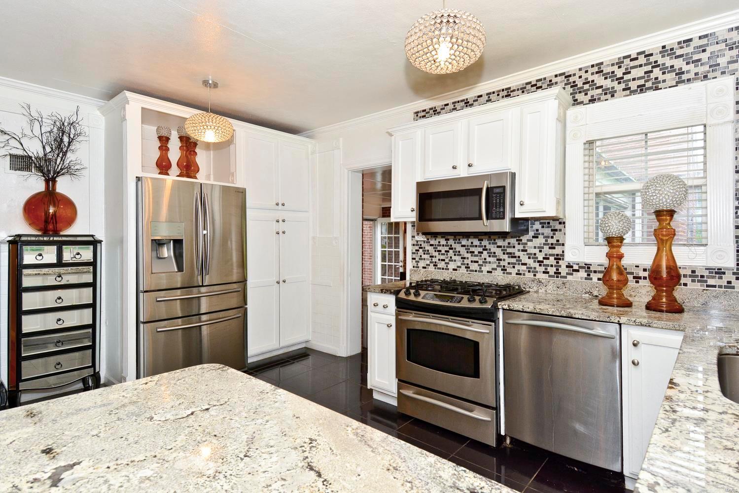 13048 Spanish Pond Road St. Louis, MO 63138 - Photo 10 of 53 Gallery Image 10