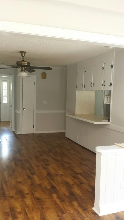 1254 Robin Road Mount Pleasant, SC 29464 - Photo 13 of 17 1254 Robin Rd Dinning