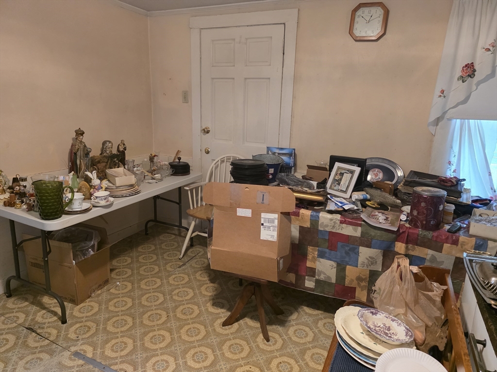 929 Point Road Marion, MA 02738 - Photo 7 of 9 a room with a couch and a table