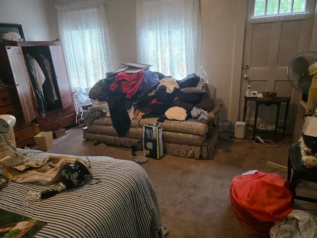 a picture of water heater room