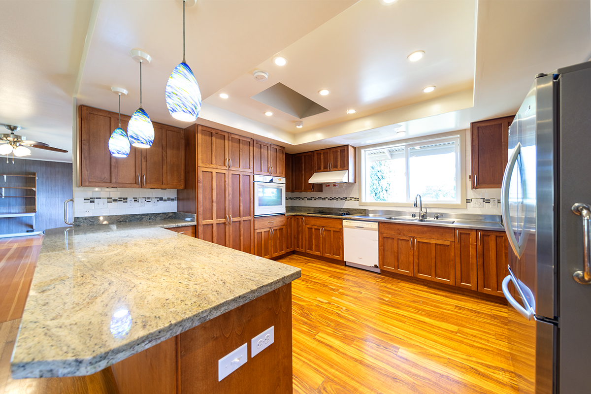 1306 Ululani Street Hilo, HI 96720 - Photo 8 of 30