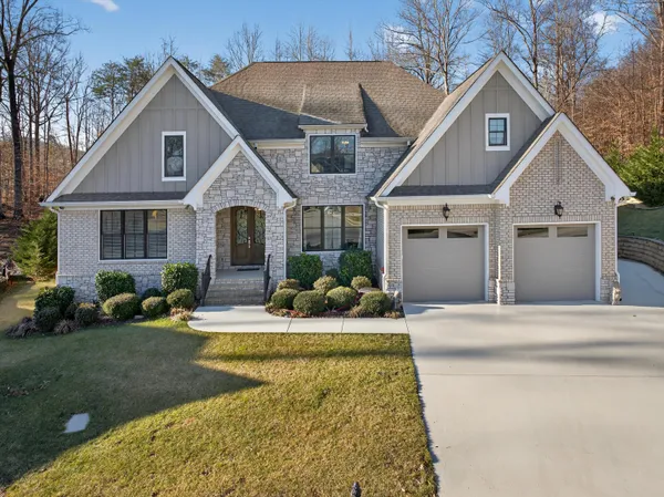 $1,250,000 | 404 Canyon Springs Drive, Hixson, TN 37343