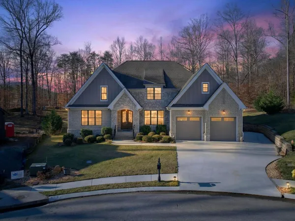 $1,250,000 | 404 Canyon Springs Drive, Hixson, TN 37343