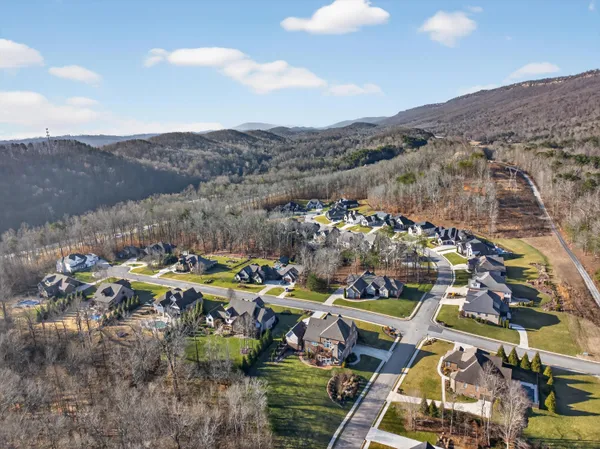 $1,250,000 | 404 Canyon Springs Drive, Hixson, TN 37343
